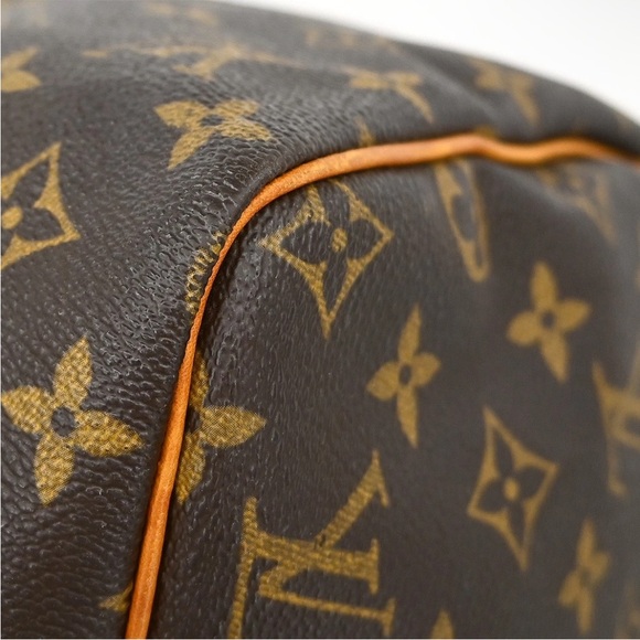 Louis Vuitton Speedy 30 Monogram Canvas Bag - Picture 4 of 8